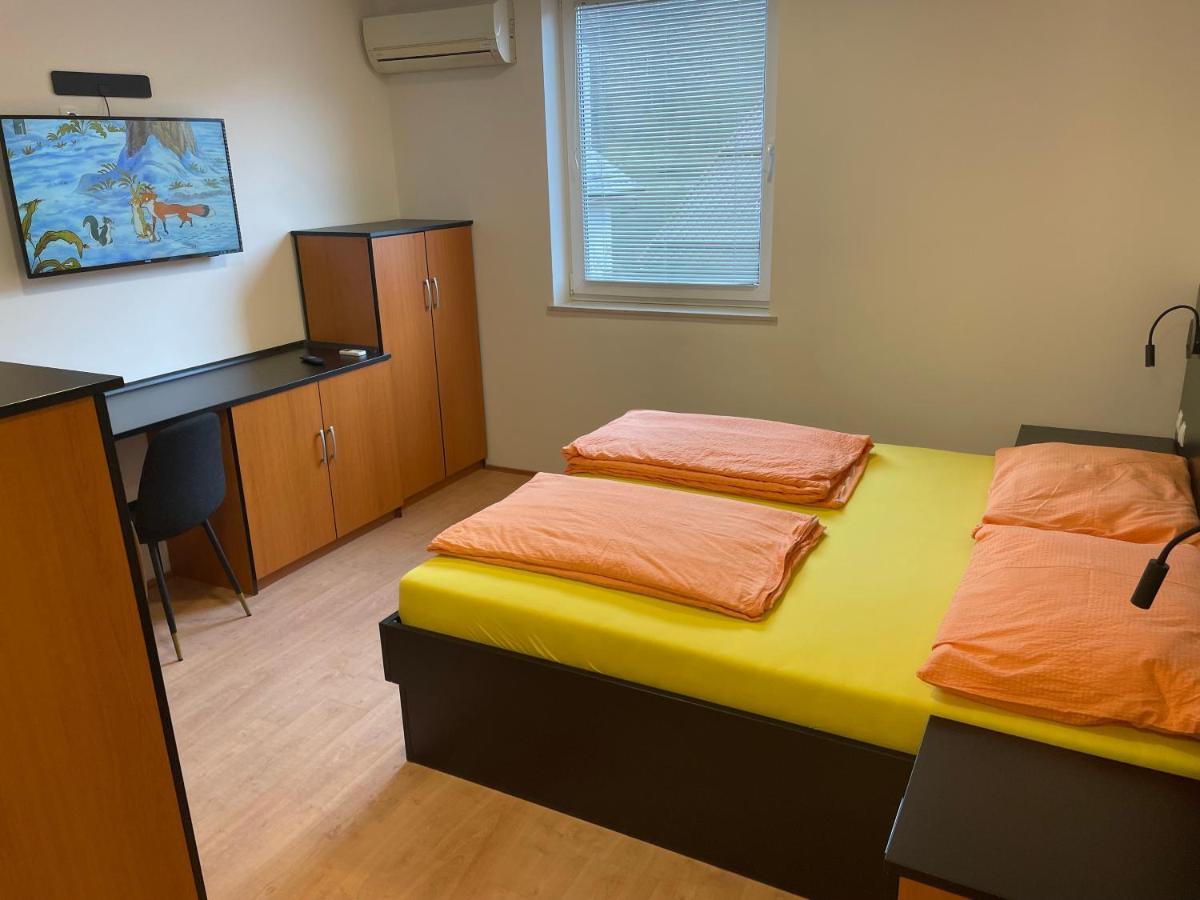 Room Aa Dravograd Exterior foto